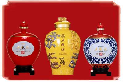 南宁马山县烟酒回收五粮液各种摆件.jpg